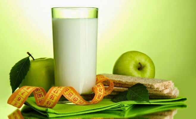 Diet mingguan dengan kefir dapat dilengkapi dengan apel
