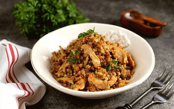 bubur soba dengan ayam dan paprika