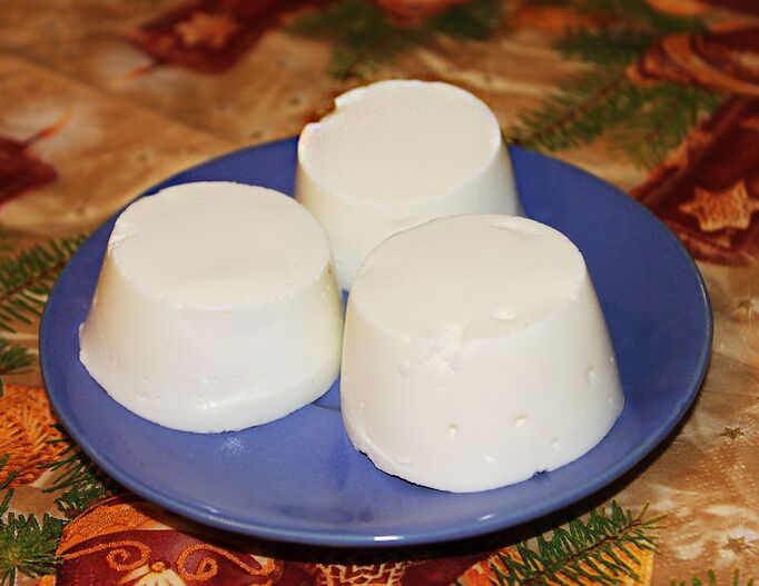 Curd jelly merupakan makanan penutup lezat di menu diet Dukan