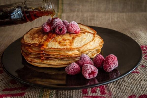 Pancake dedak pada menu diet Ducan